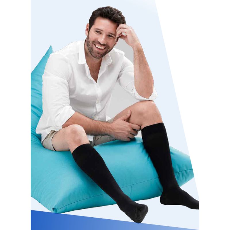 Mettez des Chaussettes de contention